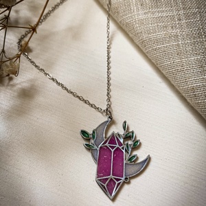 Fluoreszkáló műgyanta medál. - Hold kristály motívummal  - ékszer - nyaklánc - medálos nyaklánc - Meska.hu