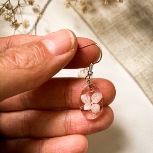 Medálos nyaklánc fülbevalóval - Hortenziás ékszerszett - ékszer - ékszerszett - Meska.hu