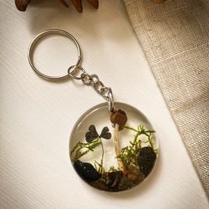 Kulcstartó - Műgyanta kulcstartók préselt növényekkel , Táska & Tok, Kulcstartó & Táskadísz, Kulcstartó, Ékszerkészítés, Mindenmás, MESKA