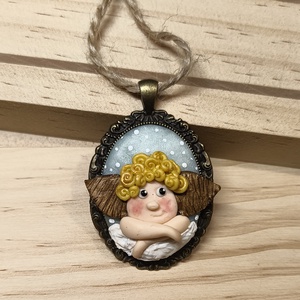 Angyalkás ünnepi, karácsonyfadísz, Karácsony, Karácsonyi lakásdekoráció, Karácsonyfadíszek, Gyurma, MESKA