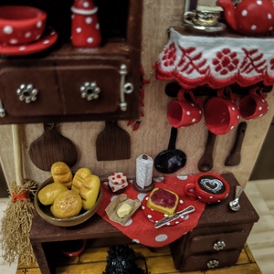 Reggeli a pöttyös konyhában fali dekor, piros pöttyös bögrékkel - otthon & életmód - dekoráció - fali és függő dekoráció - függődísz - Meska.hu