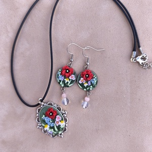 Mezeivirágos,pipacsos, színes virágos ékszerszett, fülbevaló, medál, medálos nyaklánc, Ékszer, Ékszerszett, Gyurma, MESKA