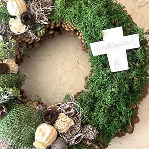 Toboz koszorú sírdísz natur színekkel, száraz növényekkel díszítve - otthon & életmód - vallás - temetkezési tárgy - sírdísz, kegyeleti dísz - Meska.hu
