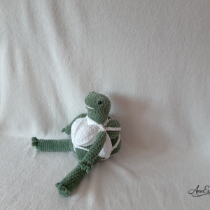 Puzzle horgolt amigurumi -Békuri-fejlesztő játék - baba - mama - baba játékok - mozgásfejlesztő játékok - Meska.hu