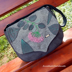 Nyeregfedeles tarisznya, válltáska tavaszi virágos - táska & tok - kézitáska & válltáska - vállon átvethető táska - Meska.hu