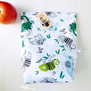 Vízhatlan Roll-up uzsonnás zsák és szalvéta szettben - kaméleon mintás , Táska & Tok, Uzsonna- & Ebéd tartó, Ebéd tasak, doboz, Varrás, Patchwork, foltvarrás, MESKA