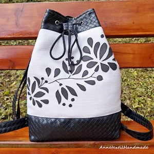 Kalocsai rózsák és tulipánok variálható hátizsák, táska  - táska & tok - hátizsák - hátizsák - Meska.hu Kalocsai rózsák és tulipánok variálható hátizsák, táska  - táska & tok - hátizsák - hátizsák - Meska.hu