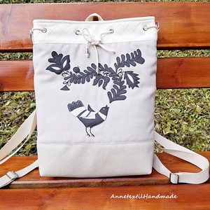 Magyar népmesék többfunkciós hátizsák/oldaltáska  - táska & tok - hátizsák - hátizsák - Meska.hu