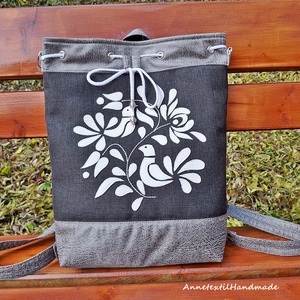 Pávás, népi virágos többfunkciós hátizsák/oldaltáska  - táska & tok - hátizsák - hátizsák - Meska.hu