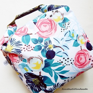 Uzsonnás táska romantikus virágmintás, csatos, vízhatlan béléssel - Tuck-Bag - táska & tok - uzsonna- & ebéd tartó - ebéd tasak, doboz - Meska.hu