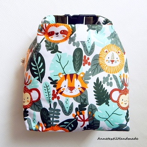 Uzsonnás táska dzsungel mintás, csatos, vízhatlan béléssel - Tuck-Bag - táska & tok - uzsonna- & ebéd tartó - ebéd tasak, doboz - Meska.hu