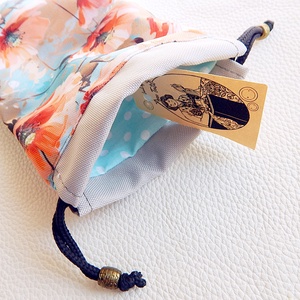 Ajándék zsák, pipacsos mintás, bélelt, prémium textil - otthon & életmód - papír, írószer - ajándékozás kellékei - ajándékzsák, csomagolás - Meska.hu