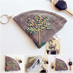 Virágzó japán cseresznyefa - Anne - kézzel hímzett körcikk kulcstartó - Meska.hu