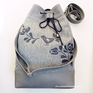 Kalocsai madaras többfunkciós hátizsák - táska & tok - hátizsák - hátizsák - Meska.hu