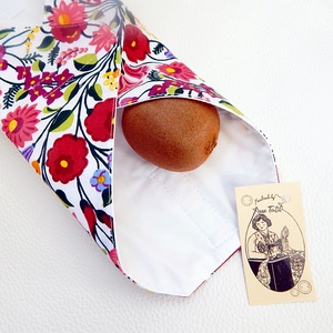 Ökoszalvéta és Újraszalvéta kalocsai virágok mintás, a stílusos megoldás - táska & tok - uzsonna- & ebéd tartó - szendvics csomagoló - Meska.hu