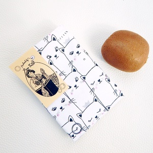 Ökoszalvéta és Újraszalvéta cicák fekete-fehérben mintás, a stílusos megoldás - táska & tok - uzsonna- & ebéd tartó - szendvics csomagoló - Meska.hu