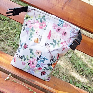 Ebédtáska Roll top lunch bag bogarak és rózsák  - táska & tok - uzsonna- & ebéd tartó - ebéd tasak, doboz - Meska.hu