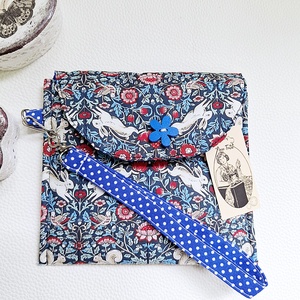 3 fakkos, varázslatos, mókusos, nyulas növény mintás neszeszer lecsatolható fogóval William Morris  - táska & tok - pénztárca & más tok - kártyatartó & irattartó - Meska.hu