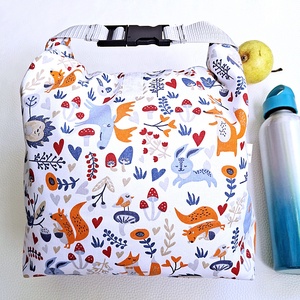 Ebédtáska és uzsonnás kistáska - Csatos rolltop lunch bag - Tépőzáras szabályozható ételhordó erdei rókás gombás - Meska.hu