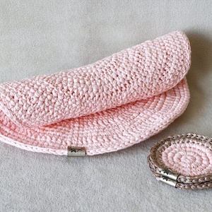 Horgolt alátétszett kosárral, Otthon & Életmód, Konyhafelszerelés, tálalás, Tálalás, Tányér- és poháralátét, Decoupage, transzfer és szalvétatechnika, Horgolás, MESKA