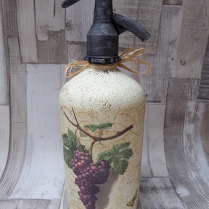 Retro szódásüveg szőlő mintával, Otthon & Életmód, Dekoráció, Asztal és polc dekoráció, Díszüveg, Decoupage, transzfer és szalvétatechnika, Festett tárgyak, MESKA