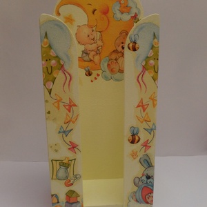 Kisbaba,játék mintás papírzsebkendőtartó 100 darabos papírzsebkendőhöz, Otthon & Életmód, Tárolás & Rendszerezés, Zsebkendőtartó, Decoupage, transzfer és szalvétatechnika, MESKA