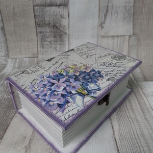 Ibolya mintás könyv alakú zárható fedelű doboz, Otthon & Életmód, Tárolás & Rendszerezés, Doboz, Decoupage, transzfer és szalvétatechnika, Festett tárgyak, MESKA