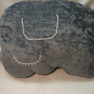 Alvó elefánt, plüss párna, játszó párna, kedvenc, alvó barát a mindennapokra -  - Meska.hu