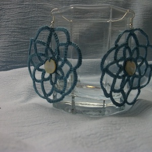 Tenger hullámai. Kék horgolt fülbevaló, füli - ékszer - fülbevaló - lógós kerek fülbevaló - Meska.hu