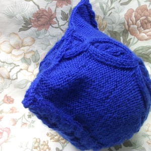 Királykék kötött felnőtt cica sapka - ruha & divat - sál, sapka, kendő - sapka - Meska.hu