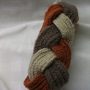 Sapka helyett, kötött fejpánt, hajpánt, fekete és bézs -  - Meska.hu