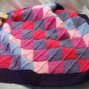 Kötött kislány takaró, patchwork takaró kislánynak - otthon & életmód - babaszoba, gyerekszoba - babatakaró, gyerek pléd - Meska.hu