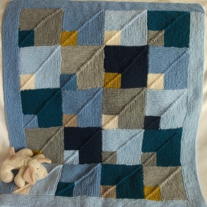 Kötött patchwork takaró kisfiúnak - otthon & lakás - lakástextil - takaró - Meska.hu Kötött patchwork takaró kisfiúnak - otthon & lakás - lakástextil - takaró - Meska.hu