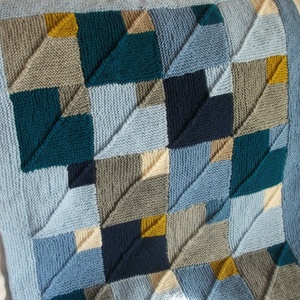 Kötött patchwork takaró kisfiúnak - otthon & lakás - lakástextil - takaró - Meska.hu Kötött patchwork takaró kisfiúnak - otthon & lakás - lakástextil - takaró - Meska.hu