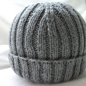 Meleg kötött, szűrke férfi sapka - ruha & divat - sál, sapka, kendő - sapka - Meska.hu