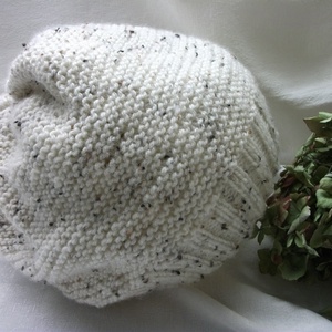 Meleg kötött, nyers színű, női sapka -  - Meska.hu