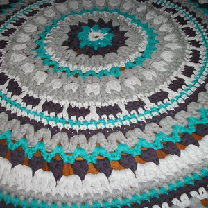 Horgolt mandala szőnyeg pólófonalból -  - Meska.hu