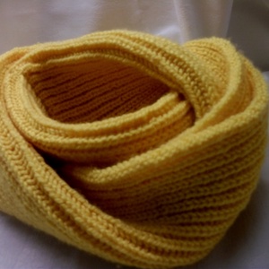 Kötött sárga körsál, csősál. Férfi? Női?, Ruha & Divat, Sál, Sapka, Kendő, Sál, Kötés, MESKA
