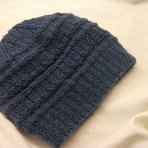 Átmeneti kék, kötött, férfi? női?  sapka - ruha & divat - sál, sapka, kendő - sapka - Meska.hu