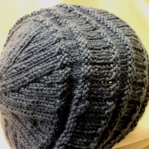 Átmeneti kék, kötött, férfi? női?  sapka - ruha & divat - sál, sapka, kendő - sapka - Meska.hu