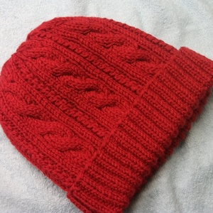 Nagy méretű, piros, kötött, bordás sapka csavarásokkal, Ruha & Divat, Sál, Sapka, Kendő, Sapka, Kötés, MESKA