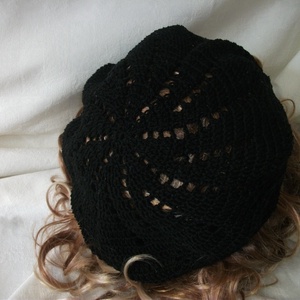 Fekete horgolt barett sapka pamut fonalból - ruha & divat - sál, sapka, kendő - sapka - Meska.hu