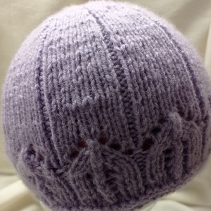 Átmeneti, halvány lila, áttört, kötött női sapka - ruha & divat - sál, sapka, kendő - sapka - Meska.hu