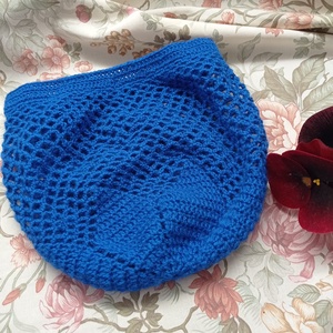 Királykék, horgolt háló sapka akril fonalból - Meska.hu