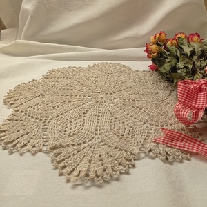 Horgolt csipke terítő 33cm - otthon & életmód - dekoráció - asztal és polc dekoráció - horgolt & csipketerítő - Meska.hu