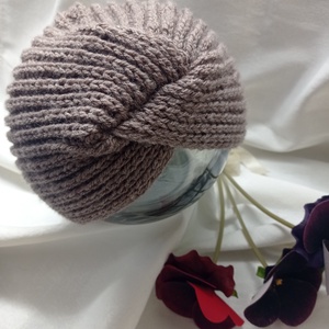  Barna kötött turbán, sapka  - Meska.hu