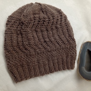 Barna  kötött sapka  akril szálból, férfi, női -  - Meska.hu