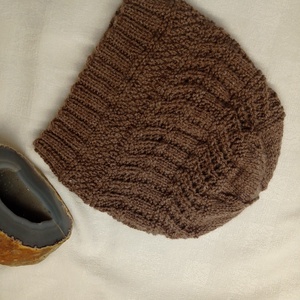 Barna  kötött sapka  akril szálból, férfi, női -  - Meska.hu