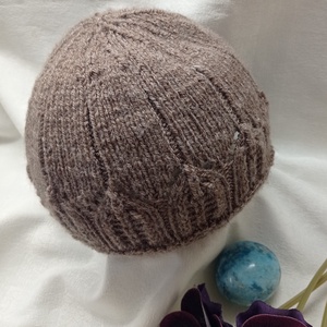 Átmeneti, barna, áttört, kötött női sapka - diy (csináld magad) - fűzésminták - Meska.hu Átmeneti, barna, áttört, kötött női sapka - diy (csináld magad) - fűzésminták - Meska.hu