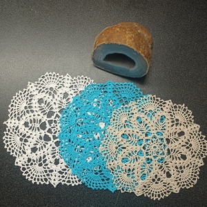 Három szín, azonos minta, csipke terítők - Meska.hu